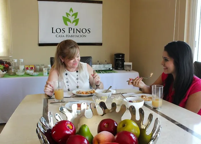 Los Pinos Casa-Habitacion Mazatlán