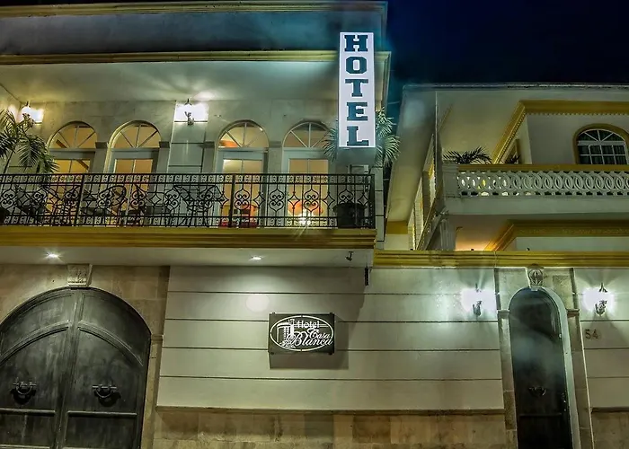 Hotel Casa Blanca