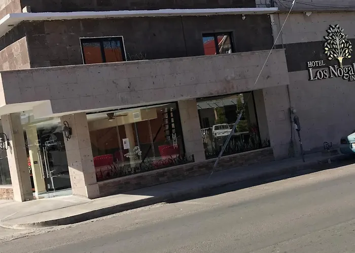 Los Nogales Inn