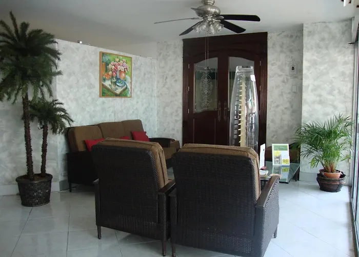 Parque Inn & Suites