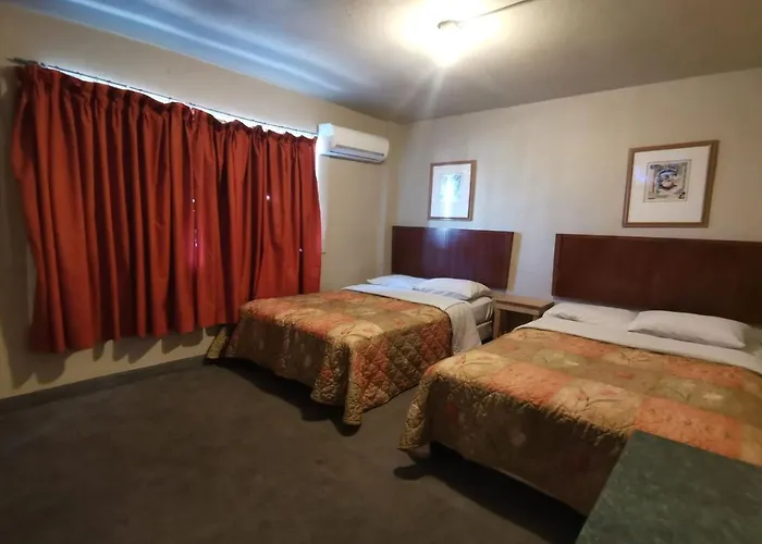 Capital O Hotel Plaza, Mexicali